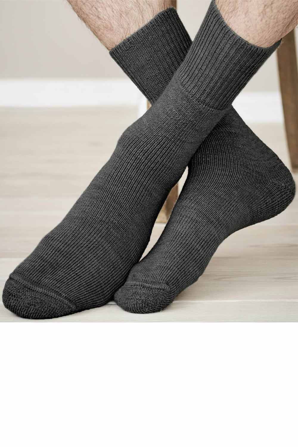 Wollen sokken grijs