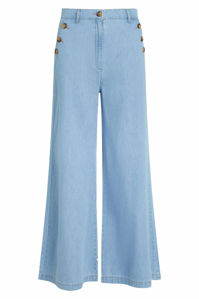 Lichtblauwe zomerjeans met wijde pijpen