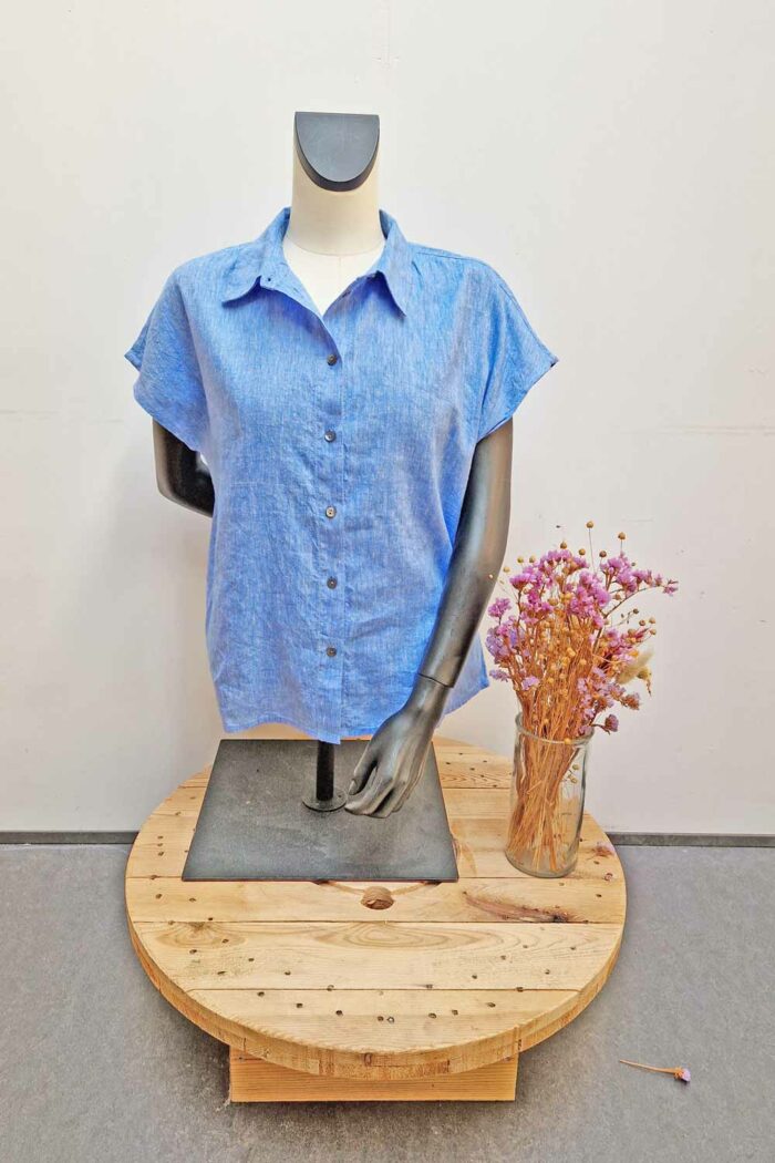 Blouse korte mouw linnen/biokatoen lichtblauw