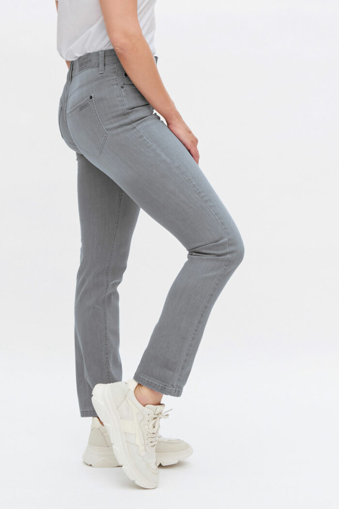 Damesjeans lichtgrijs