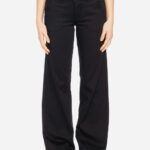 Zwarte broek met wijdere pijp