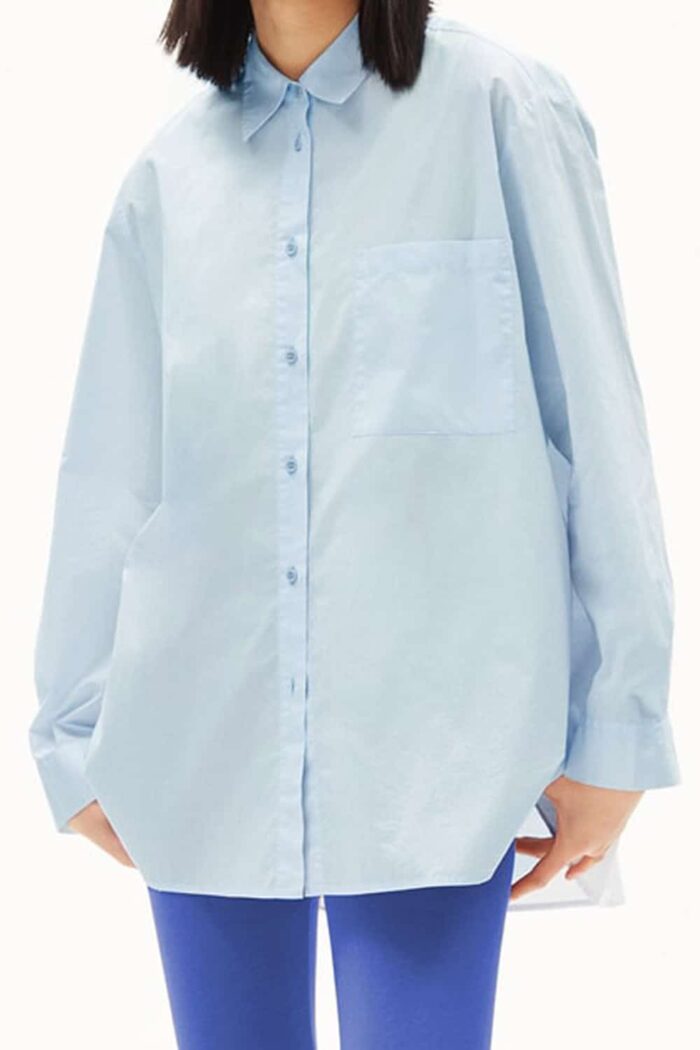Wijde blouse lichtblauw - Afbeelding 2