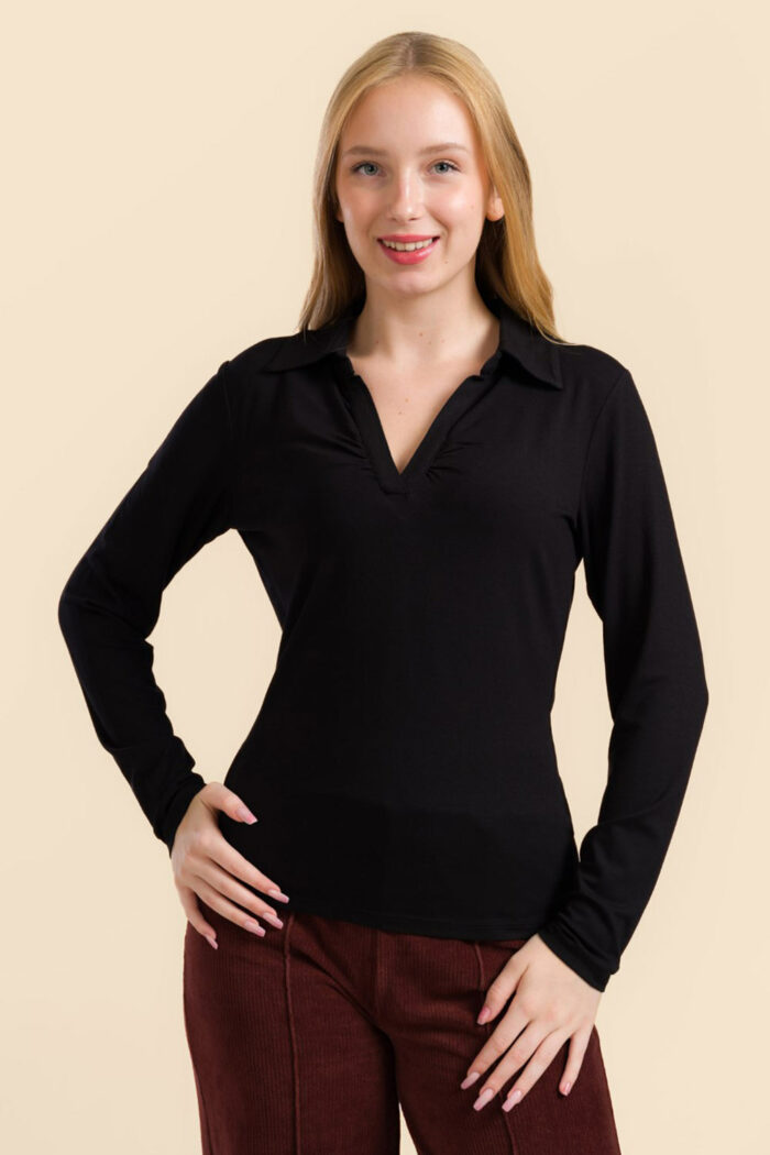 Shirt met kraagje en v-hals zwart