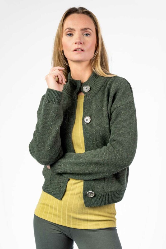 Kort wollen vest met knopen groen