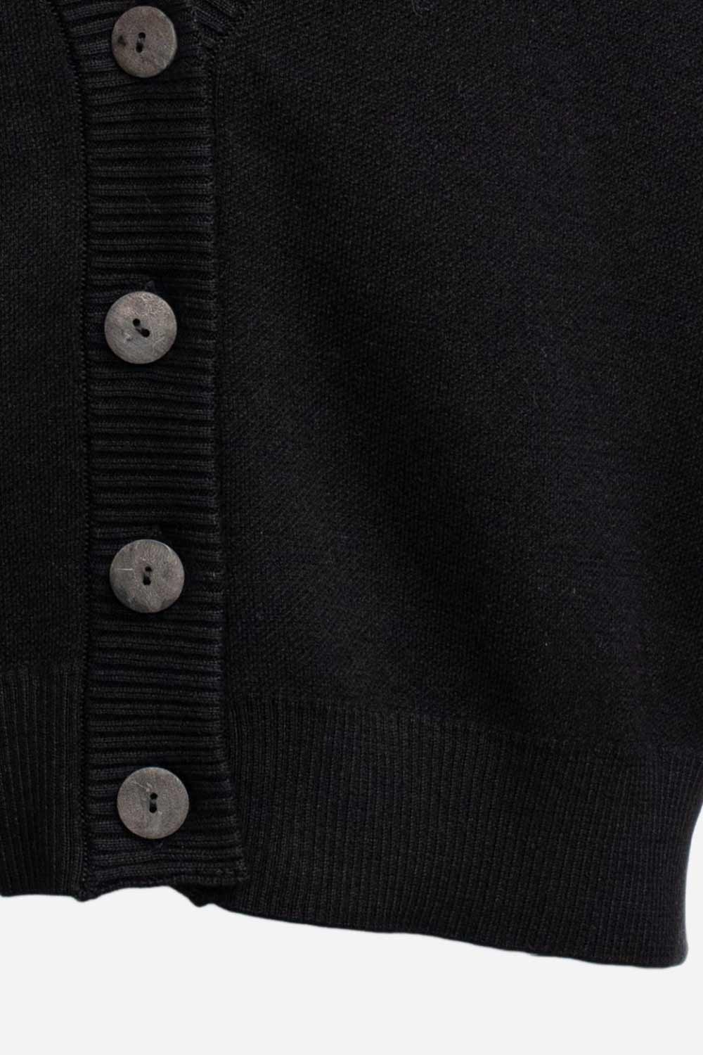 Kort gebreid zwart vest met v-hals - Afbeelding 3