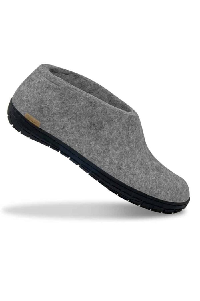 Wollen slof schoen - zwarte rubber zool diverse kleuren