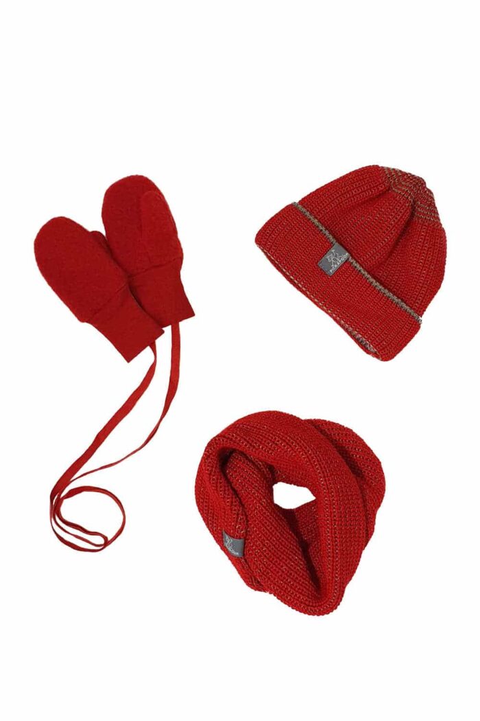 Gebreid merinowollen mutsje rood