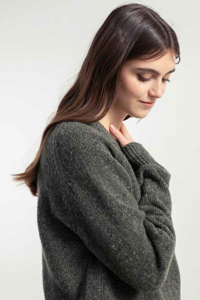 Unisex trui olijfgroen melange van gerecycled kashmier - Afbeelding 3