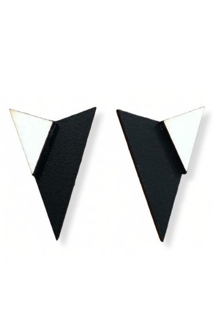 Oorbelsteker Tribicos zwart-wit